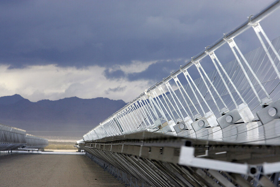 Las Vegas shines as a model for solar power - CSMonitor.com